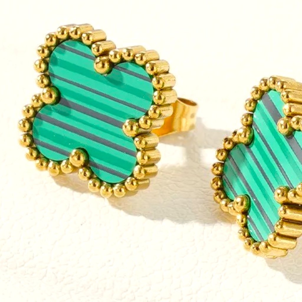 18k Gold Dip Quatrefoil Earring Hypoallergenic Green With Stripes Through It 35$